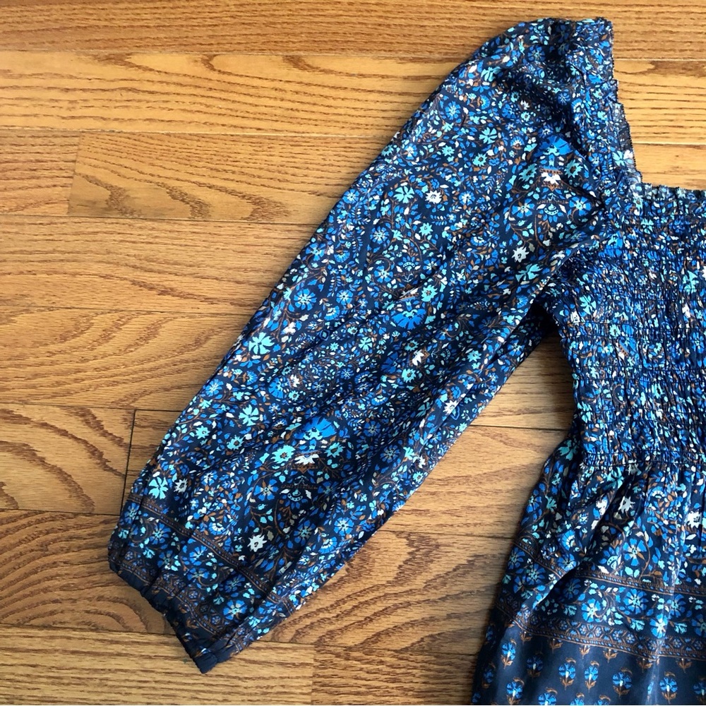 Vineyard Vines Fenwick Paisley Floral Smocked Blue Silk Top Women’s Size M NWOT - Picture 8 of 13